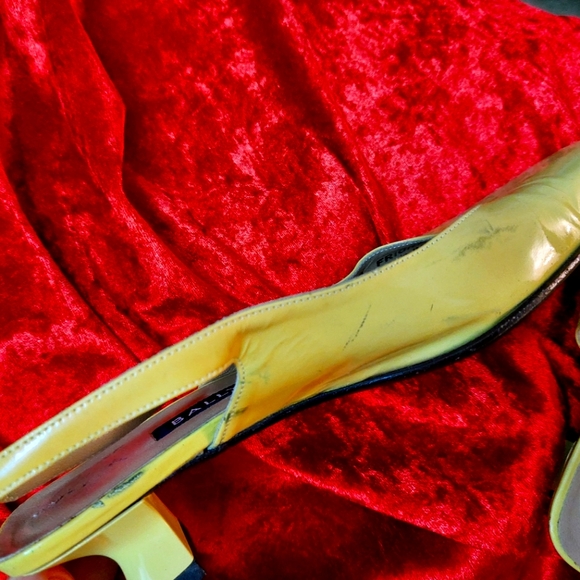 Vintage Shoes Women's by BALLY 37 EU 6 1/2 US Size Yellow Real Patent Leather π - Picture 15 of 16